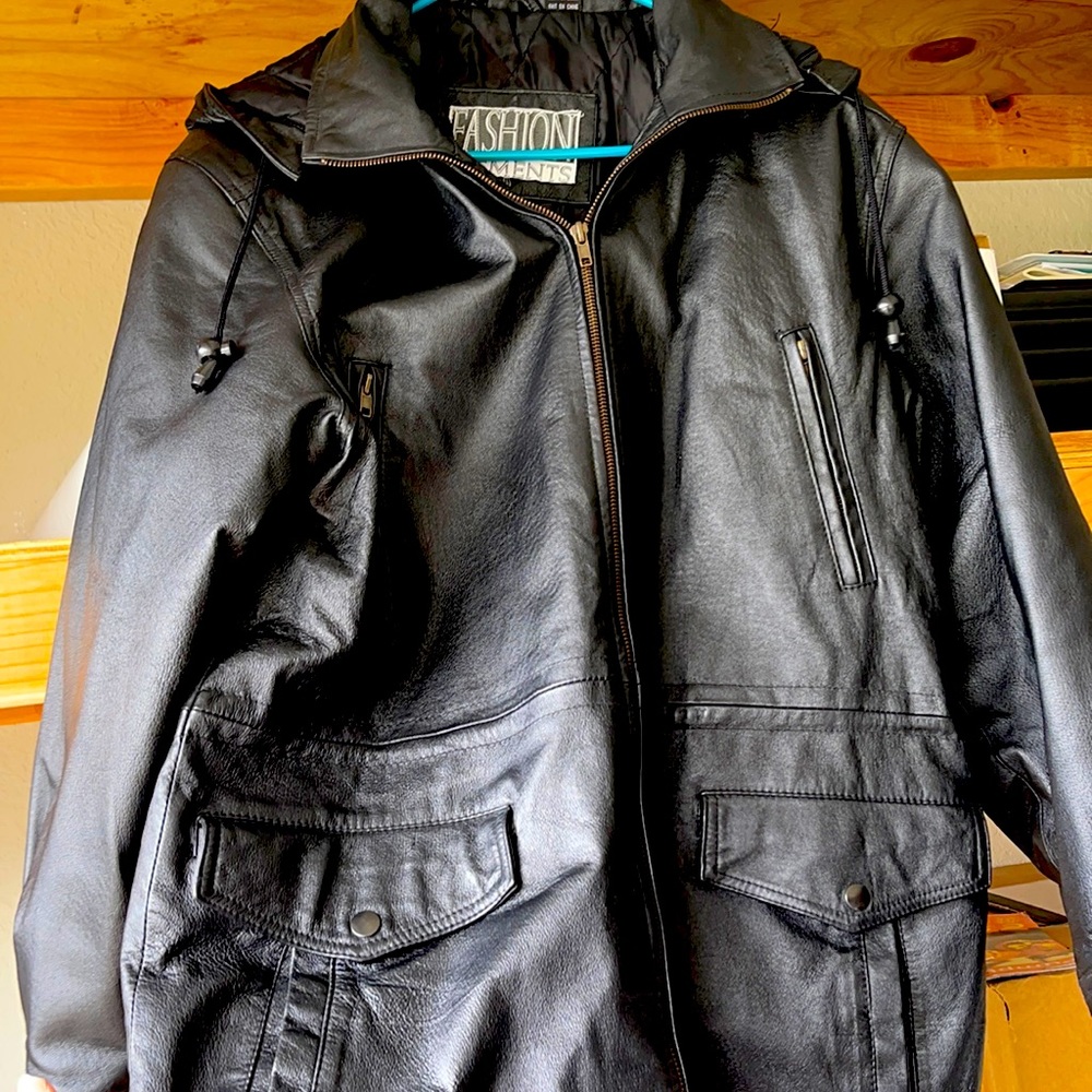 Medium leather jacket